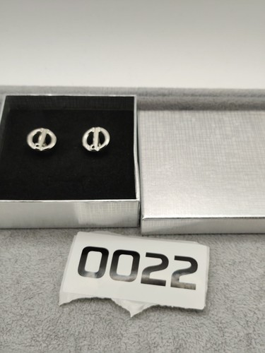 Dunhill silver tone round - dunhill,