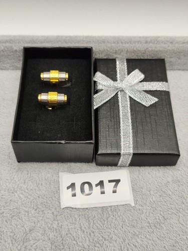 Dunhill gold silver tone - silver,
